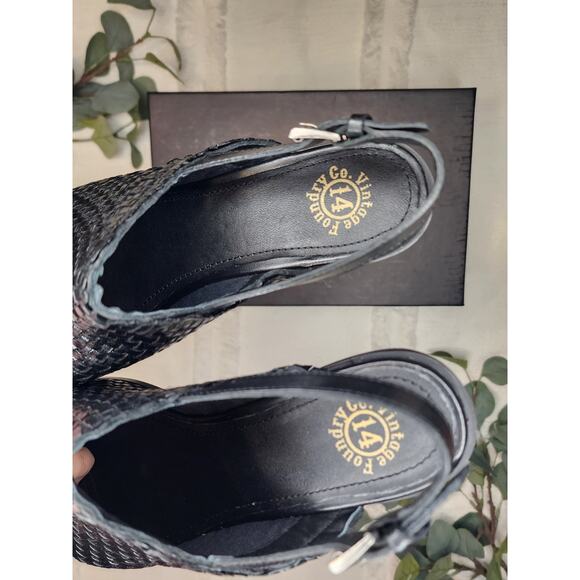 Vintage Foundry Florence Sandal in Black - Picture 3 of 5